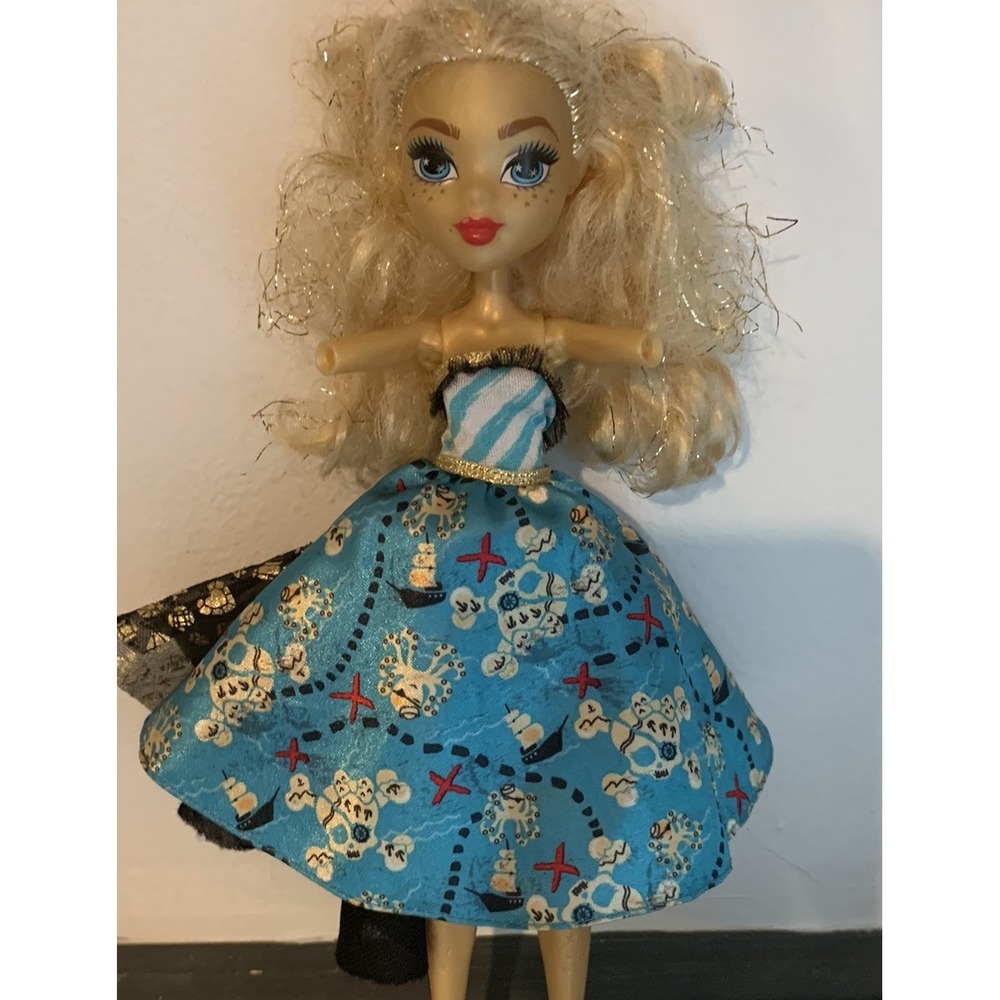 Monster High Dayna Treasura Jones Shriekwrecked Pirate Doll No Arms Hands
